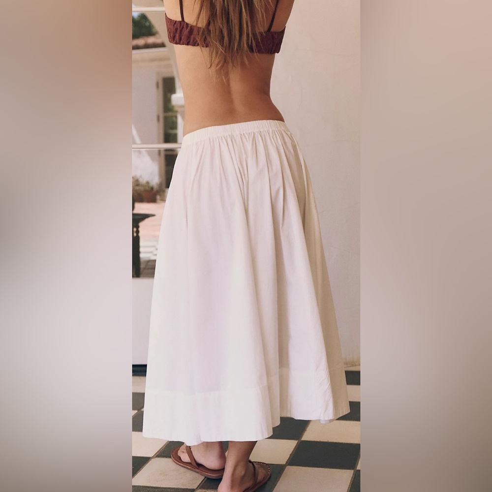 FREE PEOPLE “LOWEN MIDI SKIRT”
*NWT $60.00 *SIZE: LARGE *COLOR: IVORY - Picture 4 of 9